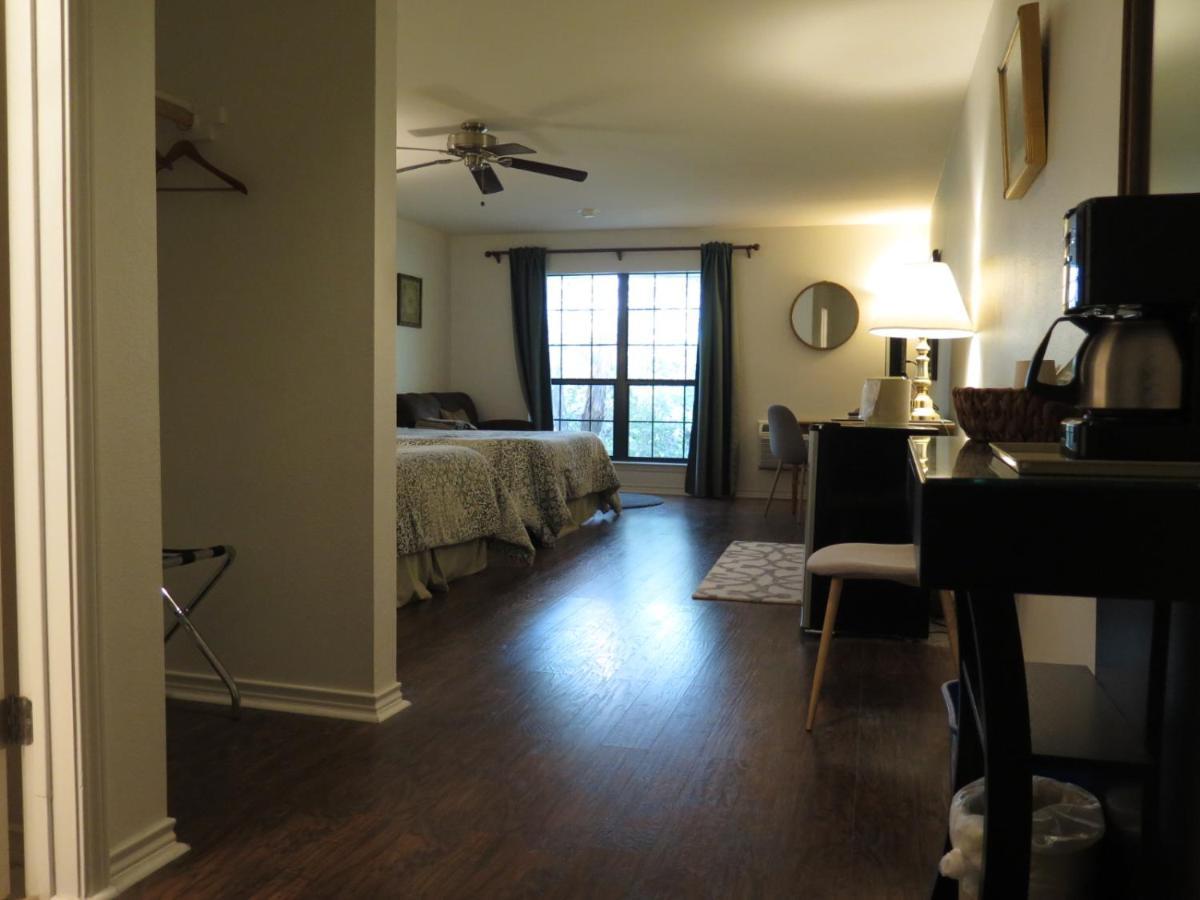 Wimberley Inn & Bar المظهر الخارجي الصورة