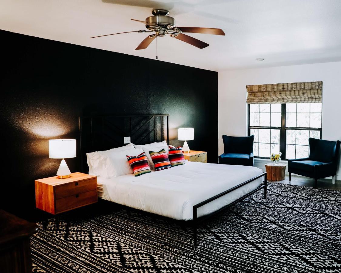 Wimberley Inn & Bar المظهر الخارجي الصورة