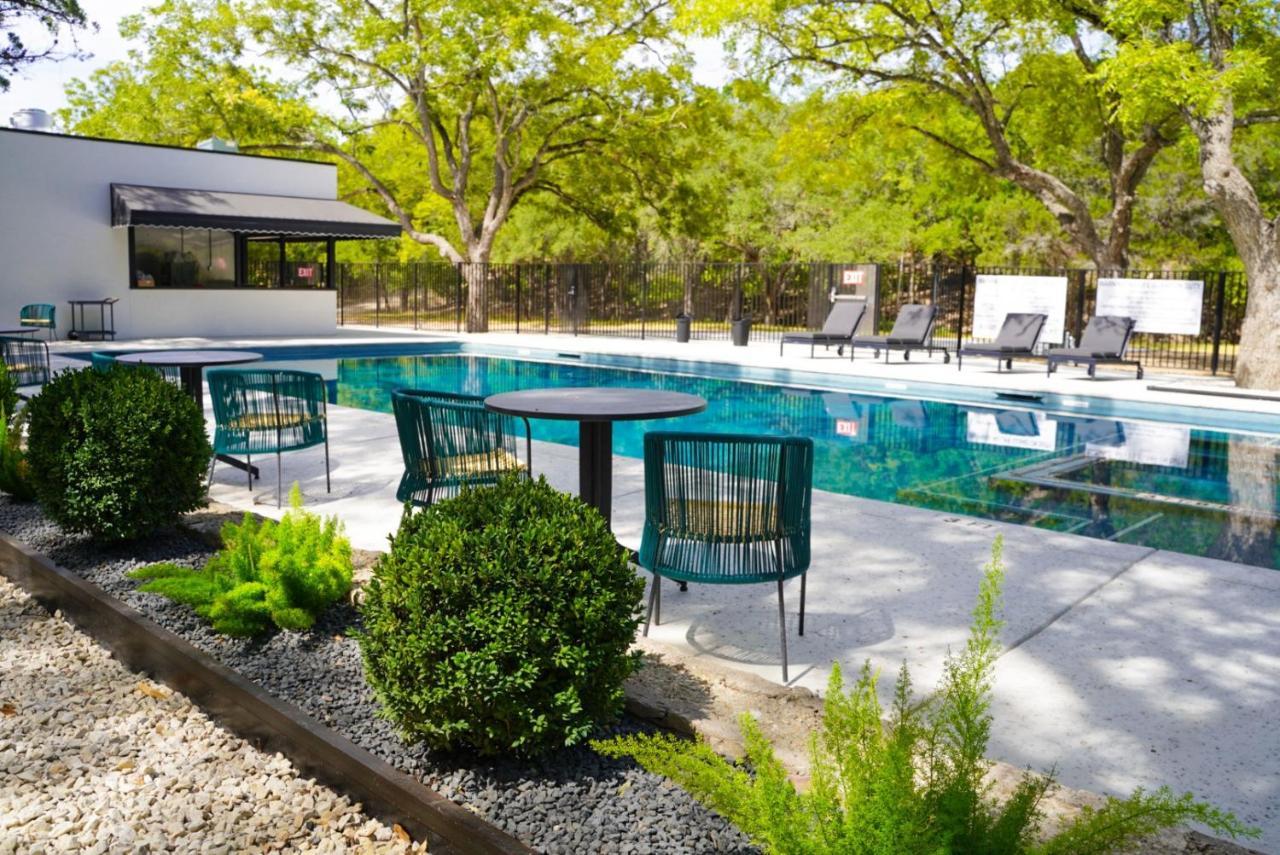 Wimberley Inn & Bar المظهر الخارجي الصورة